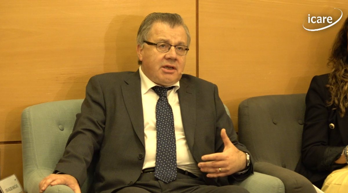 🔴"Un punto importante es mantener el giro único de la superintendencia y de las AFP", afirmó Osvaldo Macías, superintendente de pensiones, en el encuentro "Reforma Previsional Aprobada: Desafíos y oportunidades de la empresa".

📡 icare.cl 

#ICARE
