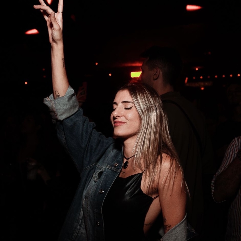 Ready to make your next gig even more memorable? Give your guests the chance to show off their selfies, txts &amp; more on their very own media wall with JammText! Learn more at JammText.com
.
.
.
.
#jammtext #dj #mobiledj #djbusiness #texttoscreen #phototoscreen