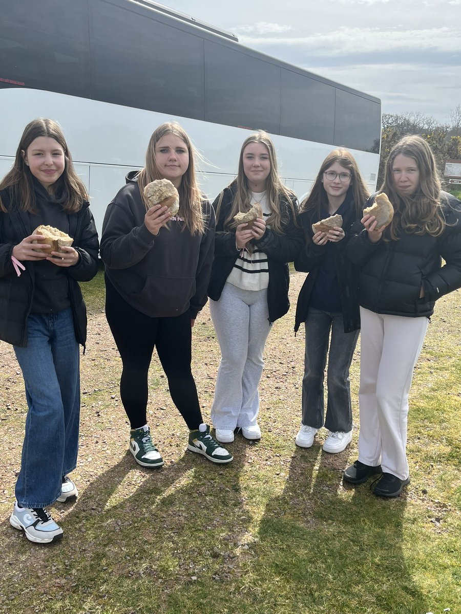 And now we are eating the bread! Délicieux!