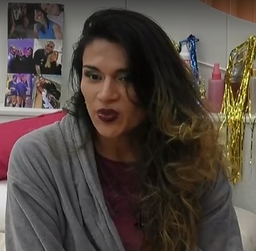#GranHermano 
Solo paso a decir Luciana al 9009
Siempre fue planta y su único contenido se lo debe a Eugenia.