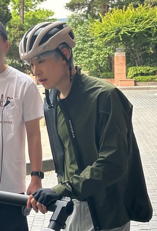 미친존니잘생겨서말안나옴