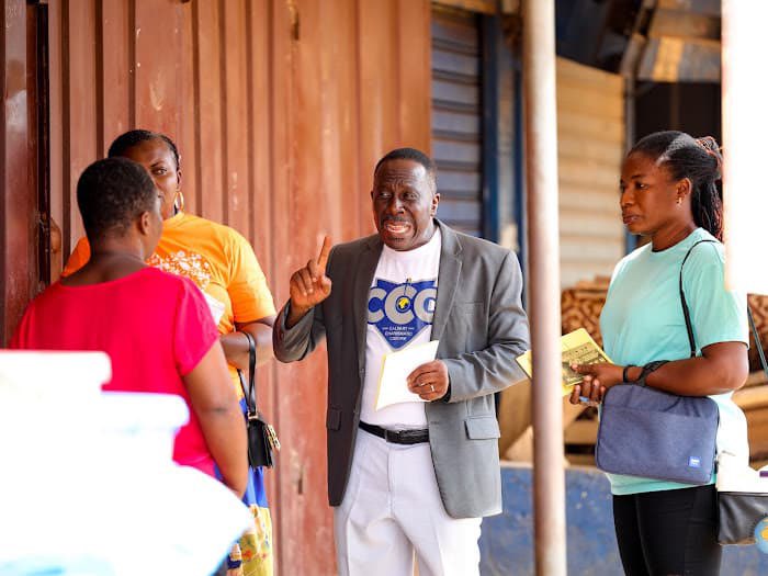 ccckumasi's tweet photo. Who knew evangelism could be this much fun? We definitely need to make this a regular exercise! 

#ThisisCCC #PastorRansfordObeng #PastorJoshObeng #EvangelismSunday #CCC@40 #ccckumasi 

1/ https://t.co/Ydjr1R6tsd