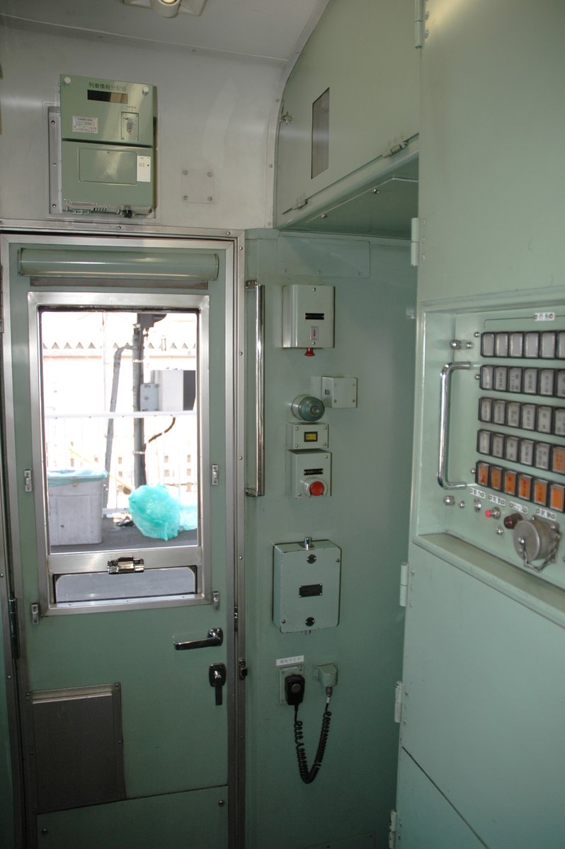 東京メトロ7000系は副都心線改造後は車掌スイッチがリレー式になり