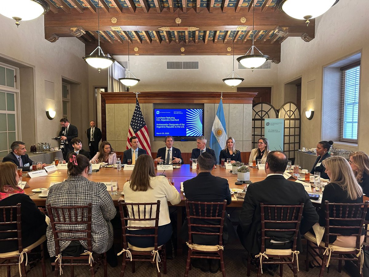 Argentina, con su embajador a la cabeza, intensificó su agenda de promoción de inversiones en el sector minero a nivel internacional, con especial énfasis en el potencial del país en recursos estratégicos como el litio, cobre, oro y plata.