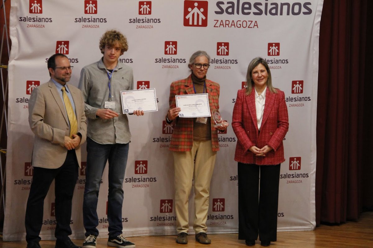 🏆  2º Premio en Ciencias
"Extracción de microplásticos mediante fluidos ferromagnéticos" de Luca de Rueda del IES Margarita Salas de Majadahonda (Madrid). T: Blanca López 
🔹 Este innovador proyecto ... acortar.link/QrfCkD
🙌 Otorgado por: Facultad Ciencias <a href="/unizar/">Universidad Zaragoza</a> y <a href="/CSIC/">CSIC</a>