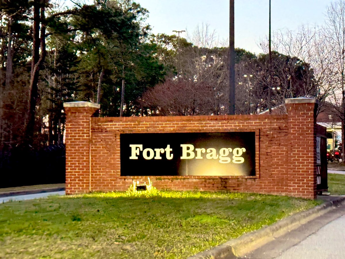 SebGorka's tweet photo. Itβs official.
Thank you President @realDonaldTrump.
Thank you @SecDef @PeteHegseth.
#BraggisBack. https://t.co/nGyDPN7VGX
