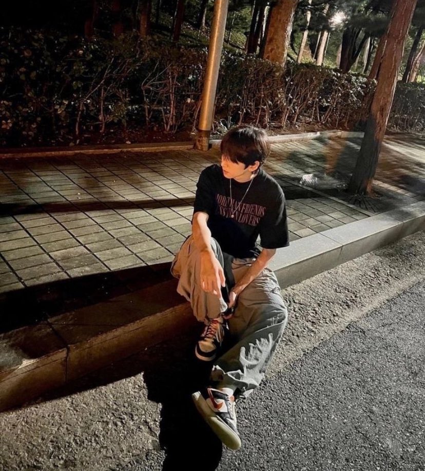 이 가오충 고딩한테 고백공격하고 잡혀갈거임
(저ㅁㅊㄴ입니다이해바람)