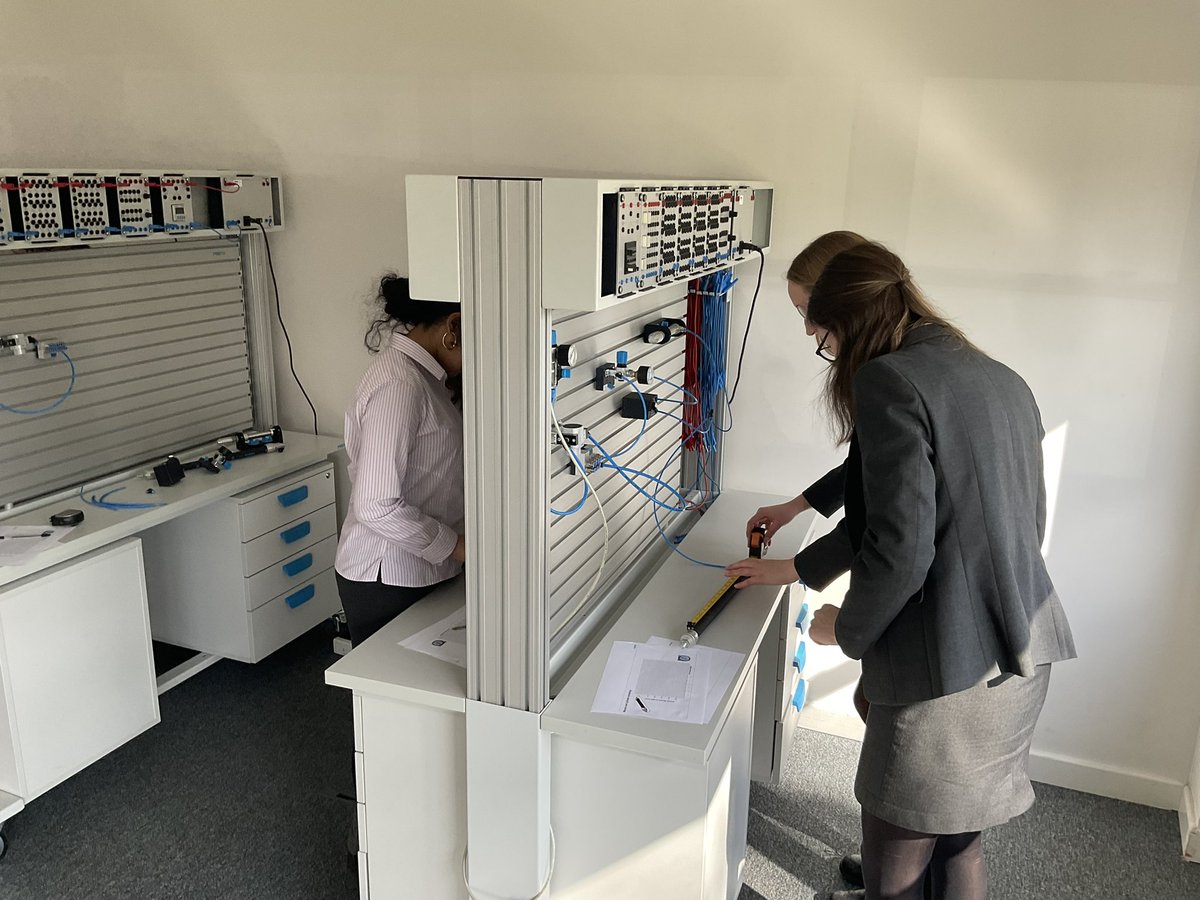 BGS CompSci Dept tweet media