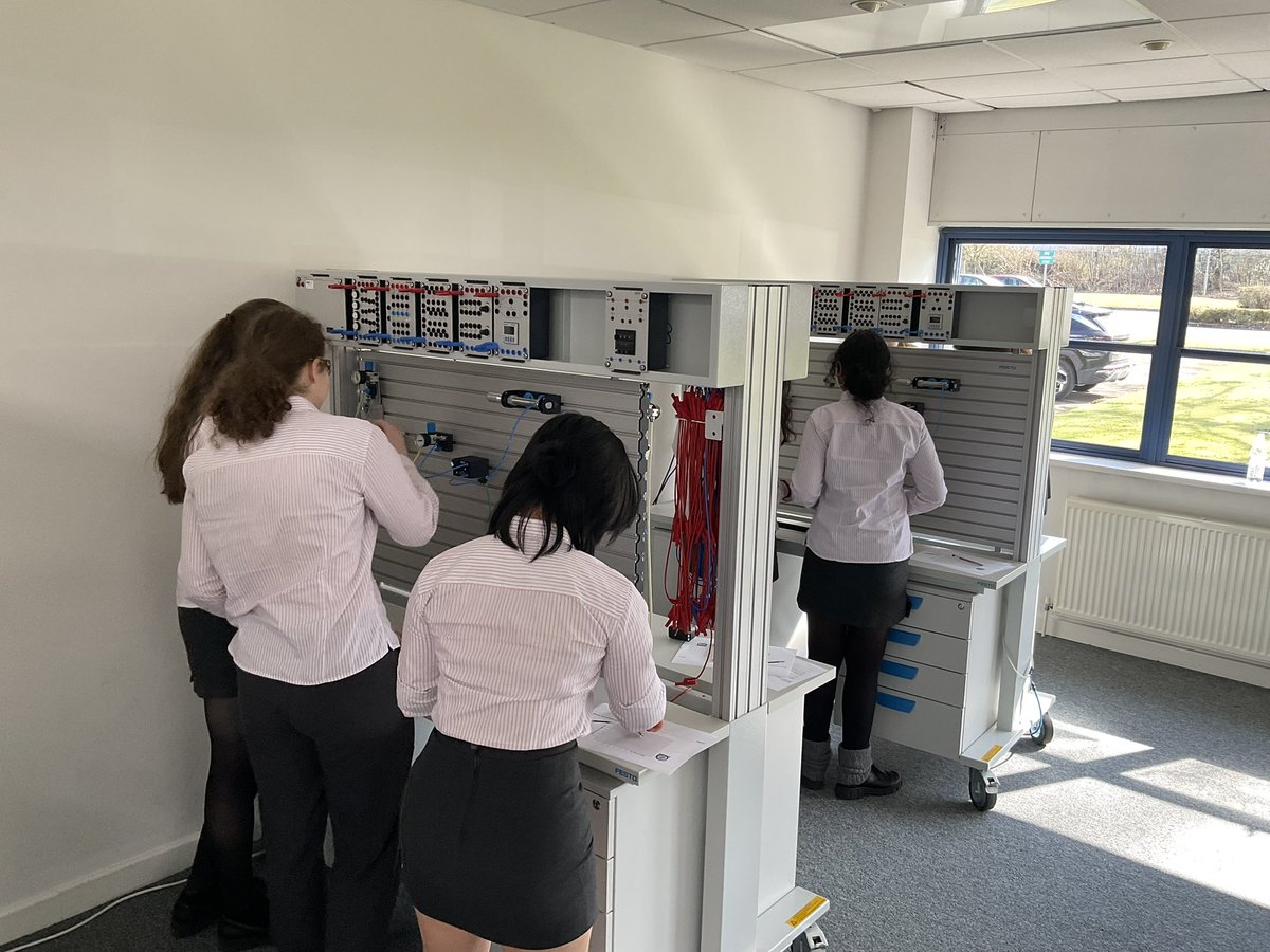 BGS CompSci Dept tweet media