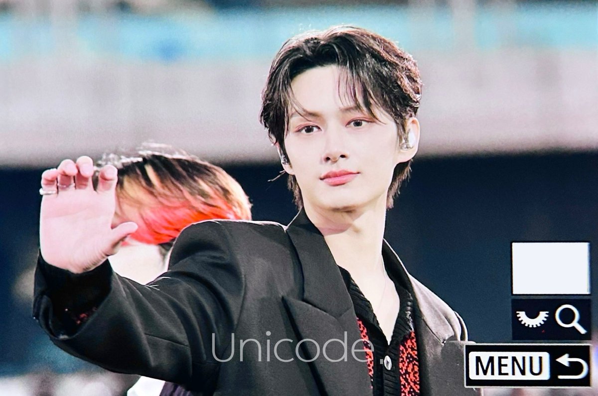 250321 • 𝑃𝑟𝑒𝑣𝑖𝑒𝑤 • 캐럿랜드

#준 #JUN #준휘 #문준휘 #文俊辉 
#세븐틴 #SEVENTEEN #CARATLAND