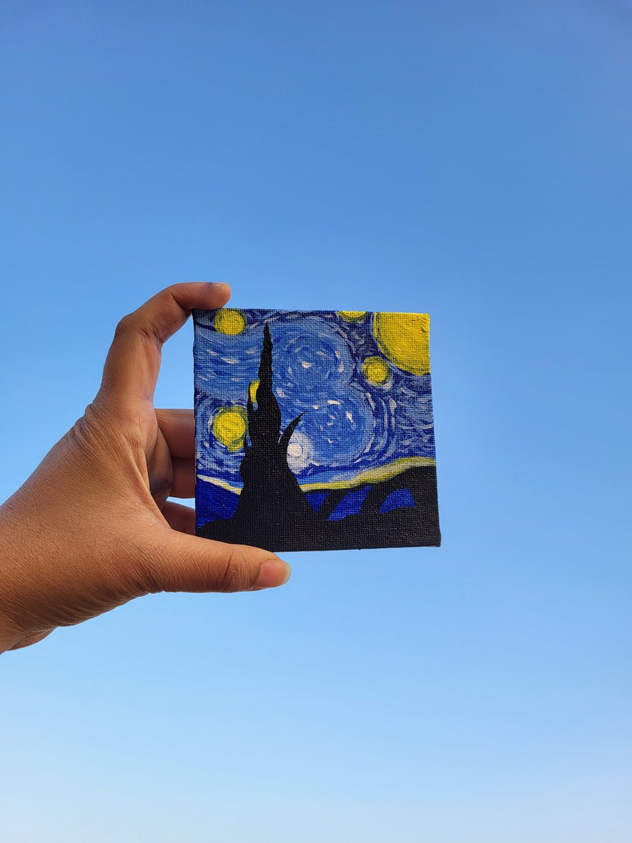 ArchieeAgarwal's tweet photo. yours truly's first attempt at starry night (I was afraid of it) https://t.co/1Ic4X78GFJ
