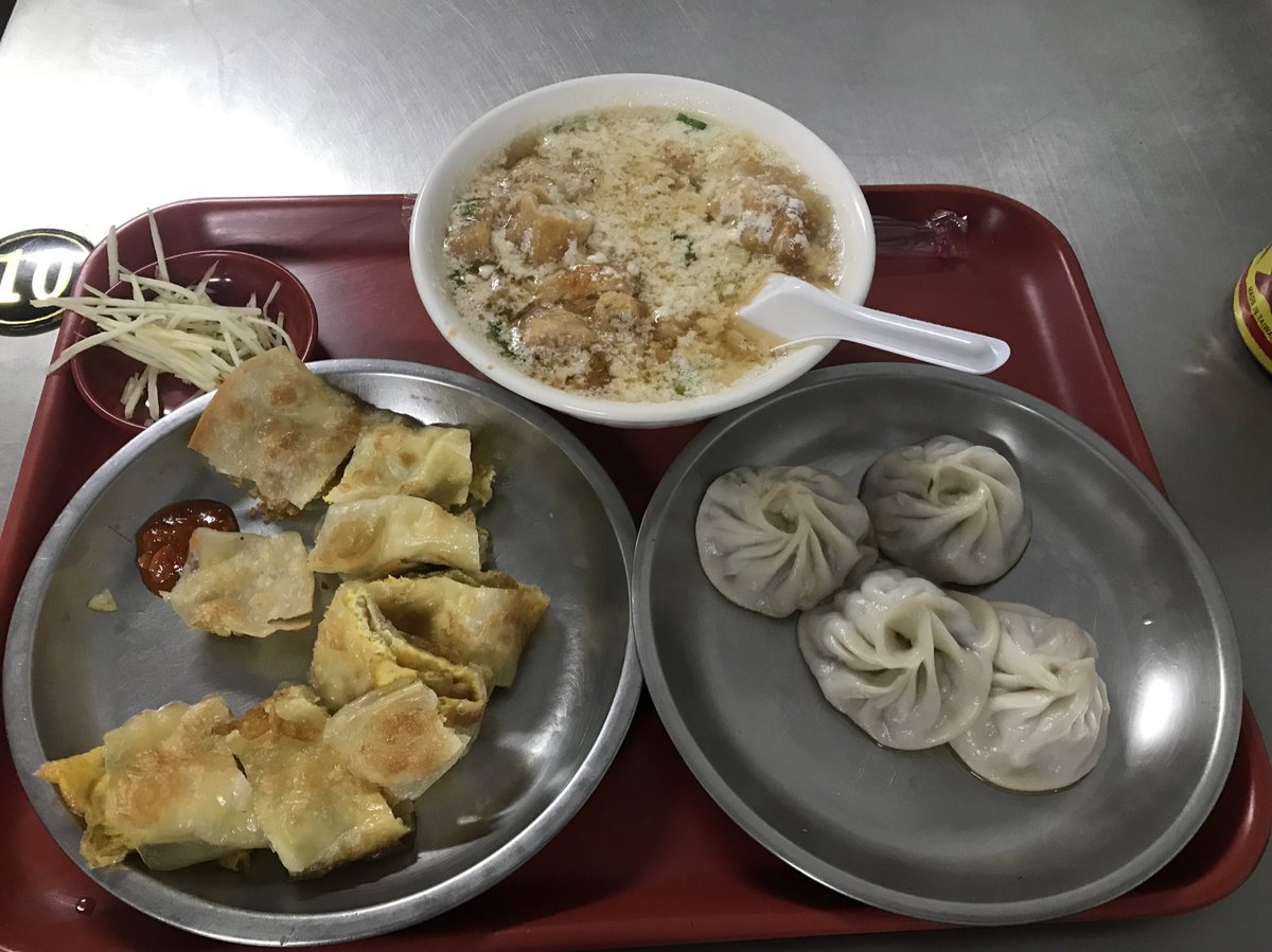 今日は台湾絵日記です
去年の12月に行った台湾旅行の日記4です。朝ご飯で食べた小籠包がおいしかった〜!の回です。良かったら見てやってください〜
台湾の朝ご飯が大好きです。

#台湾旅行
#絵日記
#日記 