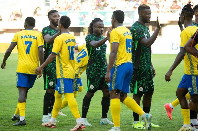 Base_10_'s tweet photo. I had a dream that Nigeria Super Eagles lost 3:1 to Rwanda. I don bind and cast tire😢 
#NationsLeague #SuperEagles #Rwanda #Nigeria https://t.co/yQYf7HTOB2