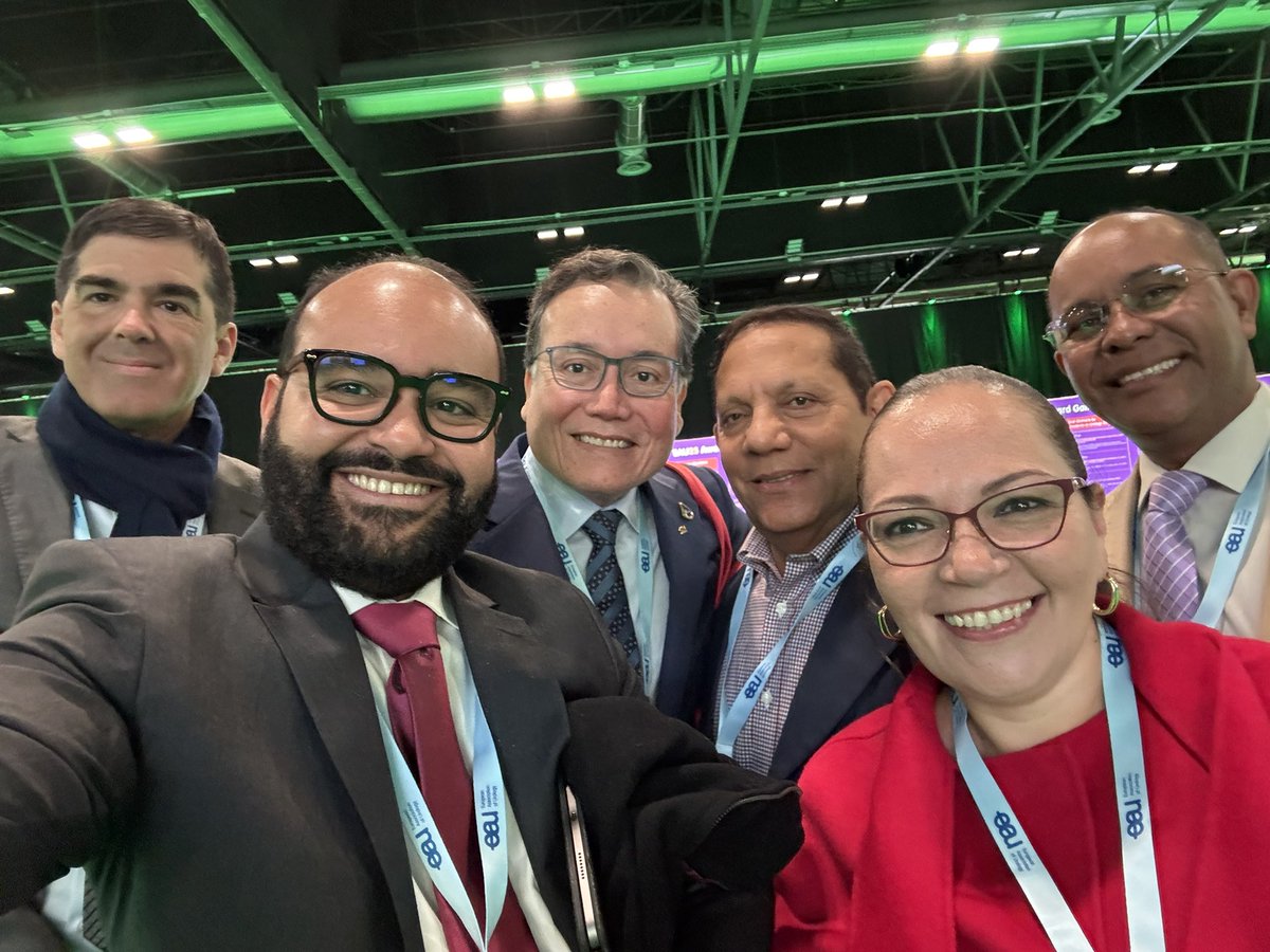 Listos para el simposio <a href="/CAU_URO/">Confederación Americana de Urología (CAU)</a> en el congreso #EAU25  en <a href="/ComunidadMadrid/">Comunidad de Madrid</a>. Te esperamos a las 14:45

<a href="/ARRODRIGUEZMD/">Alejandro Rodriguez, MD, FACS</a>