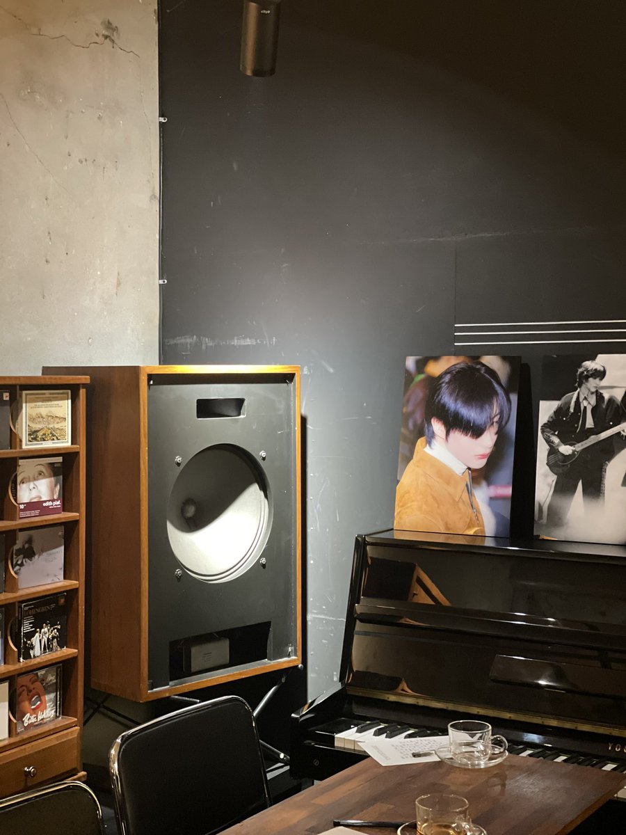 03210302A's tweet photo. 찬영이 생일에 제가 더 행복해도 되나요?
청음카페 너무 조타 내년에 또 열어주세오...

#Angel_onmyheart https://t.co/8aIG71ICe8