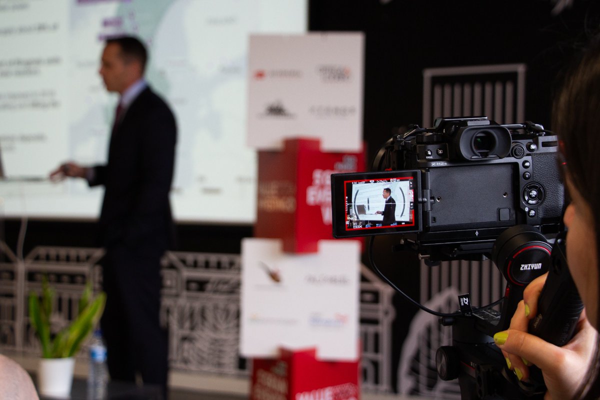 _VIFM_'s tweet photo. Y por supuesto, nada de esto funcionaría sin el equipazo entre bambalinas:

📷 Vídeo y foto: @henfunkstudio
🍽️ Catering: @CCardamomo
🔌 Técnicos: Ricardo Santamaría
🧠 Organización: @ortegaylodeiro
💪 Voluntarios: Kasia, Martí, Luigi, Iria y Marta

¡Sois oro puro! https://t.co/3CucIJzZaA