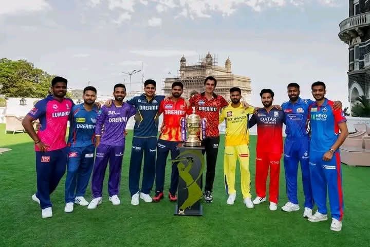 इस बार के आईपीएल मे किस,

टीम को सपोर्ट कर रहे हो गाईज...❤️🌻