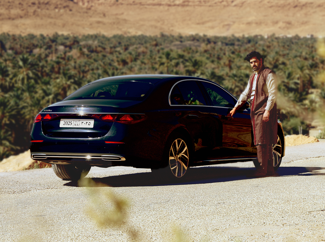 MercedesBenzME's tweet image. الأناقة العصرية، مستوحاة من غنى تراثنا. تأمل جمال الفئة E الجديدة.​
شاهد الفيديو الكامل: youtu.be/D4daAROHT7I

#MercedesBenz #MercedesBenzME #EClass​ #رمضان #مرسيدس_بنز