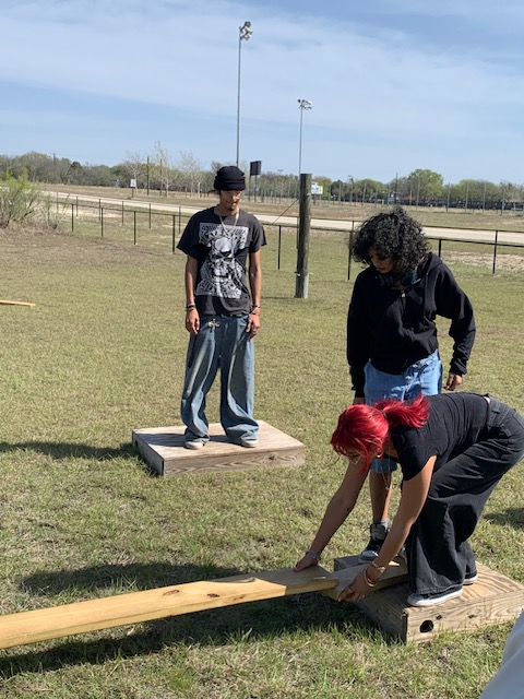 academy_ACE1's tweet photo. ROPES with @NeisdPE_Health https://t.co/8CKcA1urbh