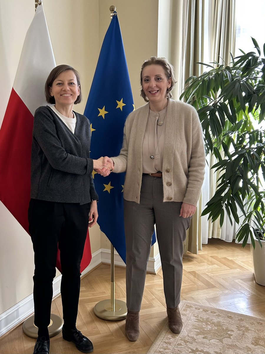Great talk w/<a href="/ZuzannaRB/">Zuzanna Rudzińska-Bluszcz</a> , Deputy Min. of Justice. Agreed to tackle violence vs women w/united health-justice-social response, trauma-informed practices for courts &amp; prosecutors, aligning w/<a href="/WHO_Europe/">WHO/Europe</a> to empower survivors &amp; lift 🇵🇱 standing globally. #GBV  #WomenRights #EPW2