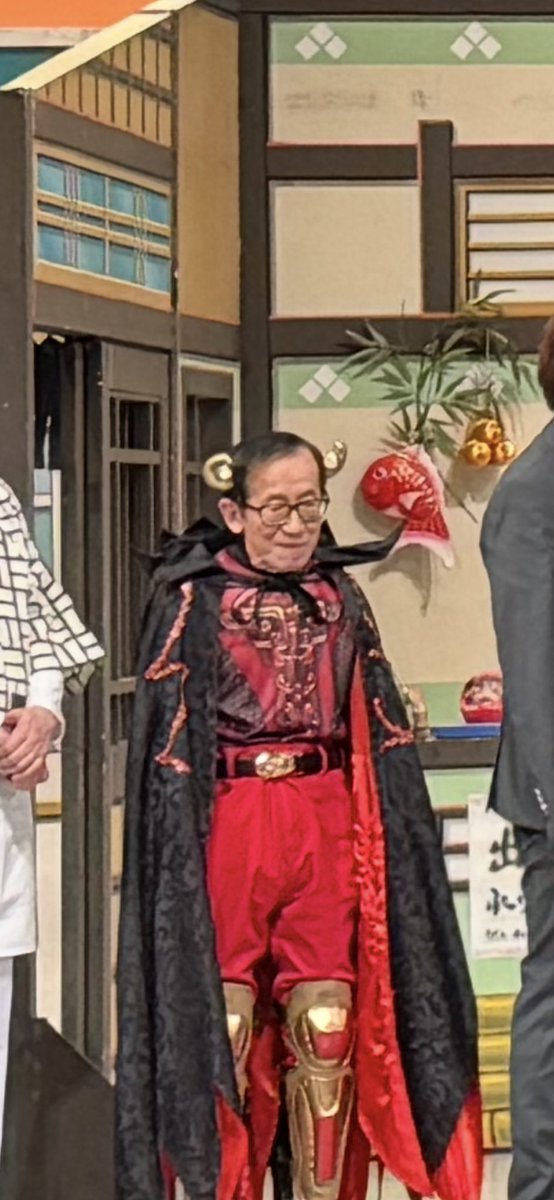 吉本新喜劇　北斗の拳コラボ
ラオウ役はMr.オクレ🐸