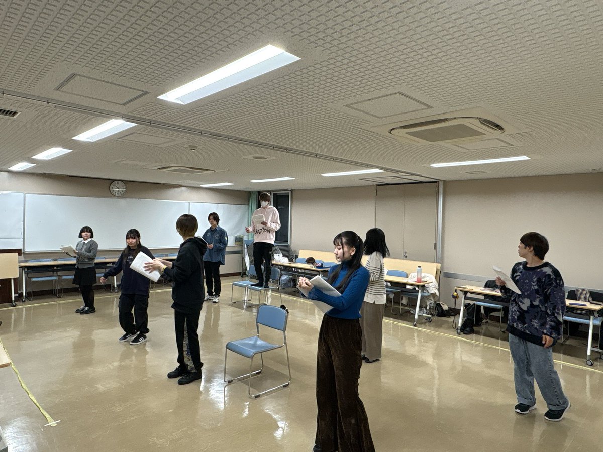 TMM_2025's tweet photo. ＼Bキャスト立ち稽古／

#今安志保 の脚本"白黒の文字の世界"が
"生きたリアルな世界"となっています‼️

役と共存するため言葉も表現も
とても丁寧に真正面から向き合う役者さんたち✨️

【Happy Birthday to you】の世界は
まだまだ広がります🍀*゜

#東京ミュージカルマーケット
#TMM https://t.co/WzUI6HMdpF