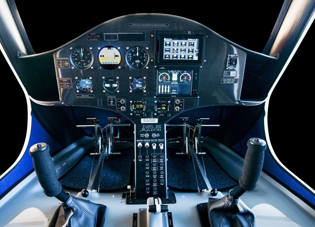 inyerself's tweet image. Pipistrel&apos;s Velis Electro Trainer Airplane Takes to the Skies!
l8r.it/RbJw #aviation #pipistrel #electricvehicles #innovation #technology #medium #inyerself #friday #
#spring #weekendmood #fridayvibes #friyay