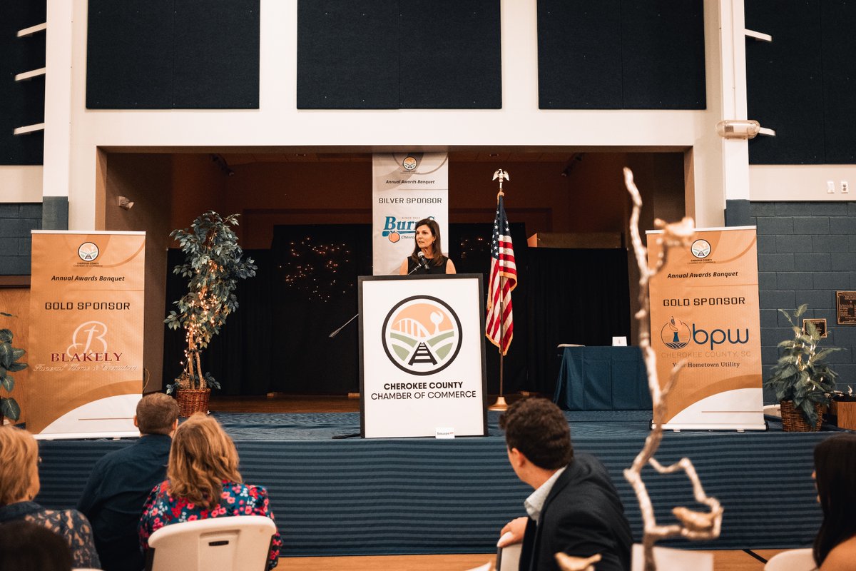 PamelaEvette's tweet photo. Always a pleasure to join business and community leaders to discuss our administration’s priorities and our work to make it easier to do business in SC. Thanks to the @chambercherokee for inviting me to speak &amp; attendees for sharing your ideas to build a better SC! https://t.co/1OqyI9GU4l