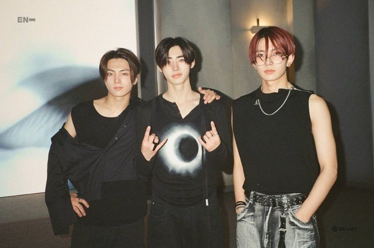 ᅠ
ᅠ ᅠᅠ ᅠ ᅠᅠ ᅠ 
ᅠ ᅠᅠ iba yung hangin sa vienna, lalo aking gumwapo             
ᅠ ᅠᅠ ᅠ 
ᅠ ᅠᅠ