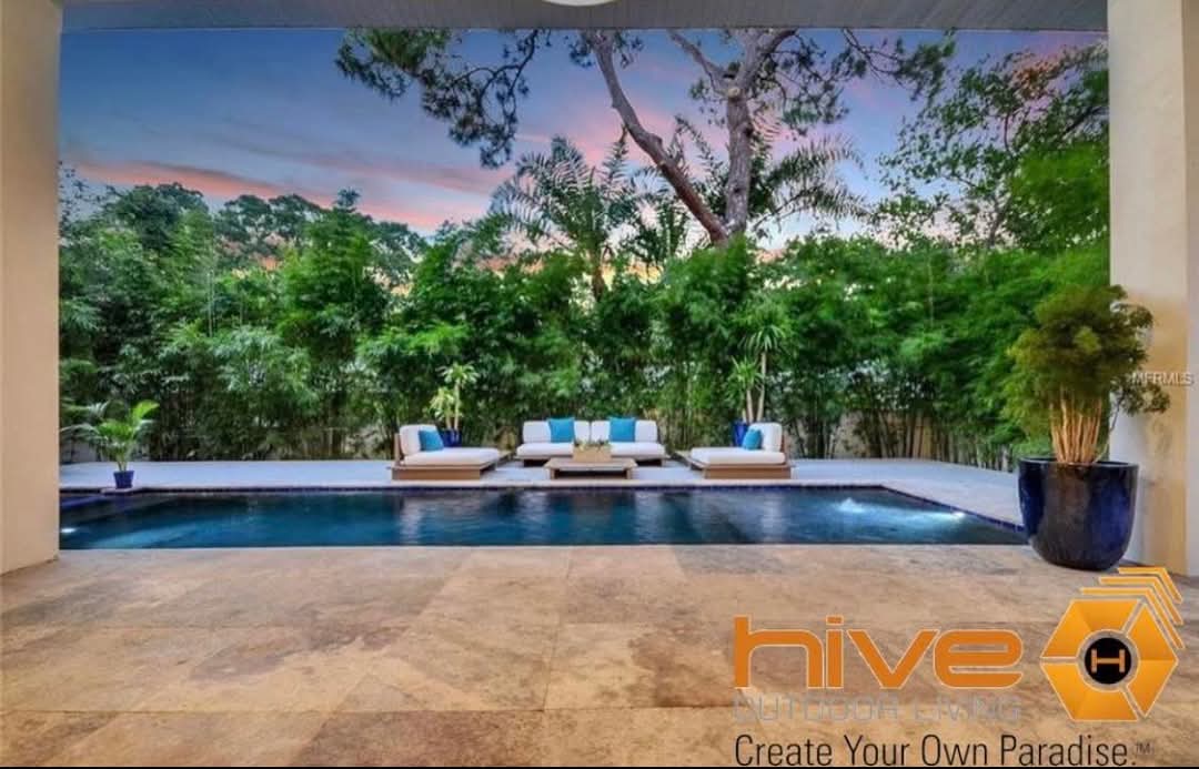 hive_outdoor's tweet image. Backyard paradise 🤩🌅 
#dreambackyard #pooltrends #custompoolbuild #tampapools #poolconstruction #pooltiles