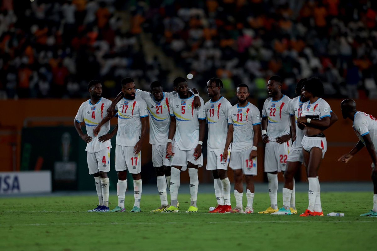 À 17h, la République Démocratique du Congo recevra le Soudan du Sud et devra absolument gagner pour espérer se qualifier en Coupe du Monde 2026. 🇨🇩🌍

3ème au classement derrière le Soudan et le Sénégal, les congolais n’ont pas dit leur dernier mot et voudront tout donner pour