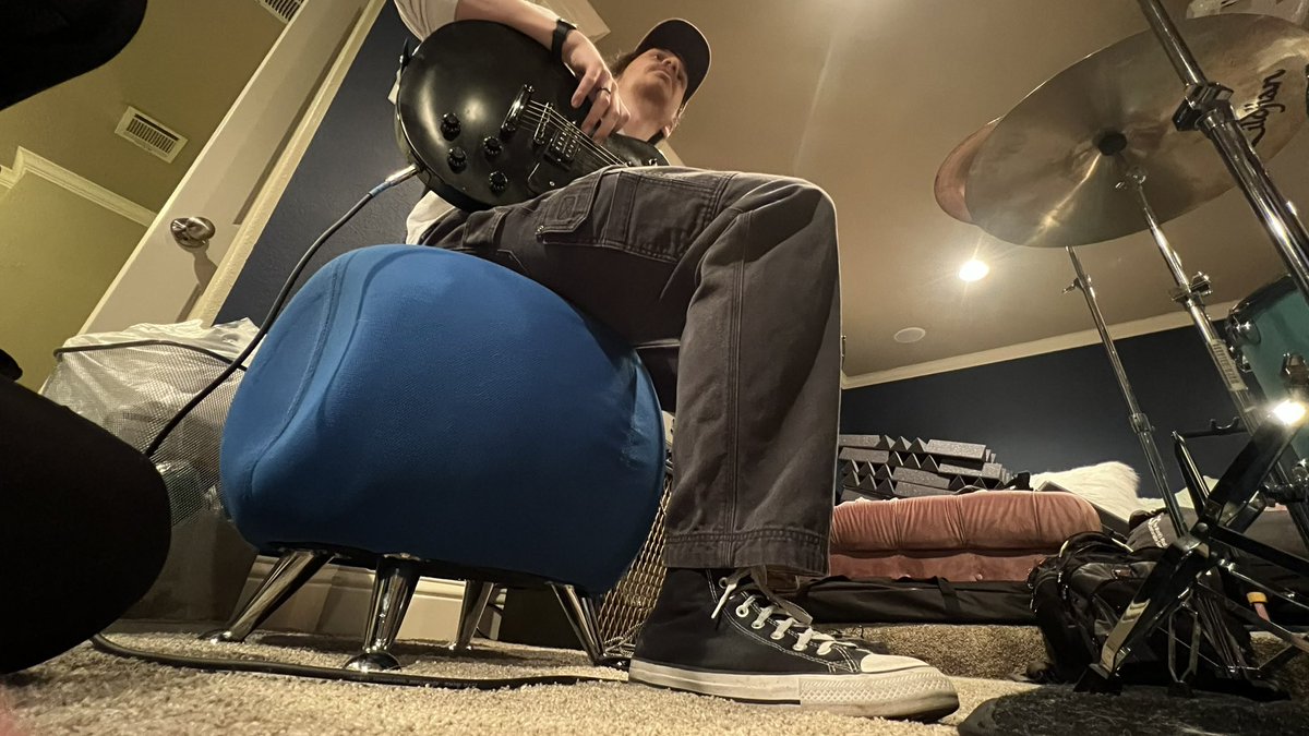 Bite Club tweet media