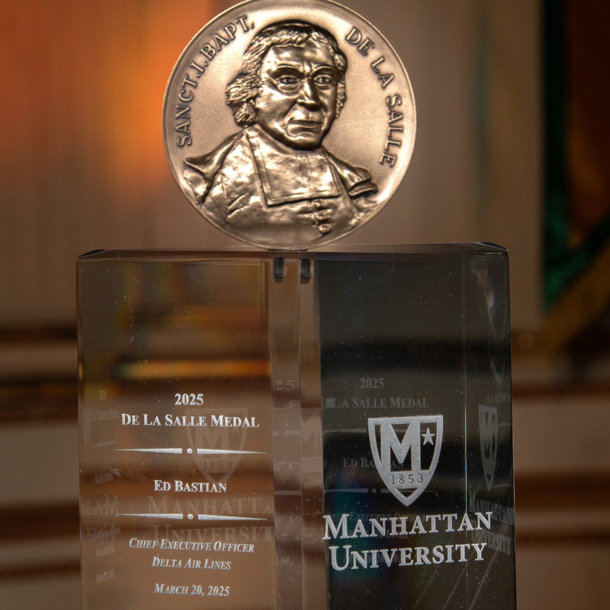 ManhattanEdu's tweet photo. Mr. Ed Bastian, Chief Executive Officer, Delta Air Lines, was honored last night as the recipient of Manhattan University's 2025 De La Salle Medal. This year's event raised a record $4.1 million through the generous donations of the university's supporters. https://t.co/CTYHKwjrLe