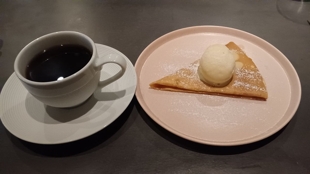 mitsumix11's tweet photo. 新感覚の美味しさばかりで、語彙力をうしないました😂
店長さんもすごく優しくて、気が付いたら3時間近く経ってた😁
#stelo #代々木公園 https://t.co/LsEdzjOsae