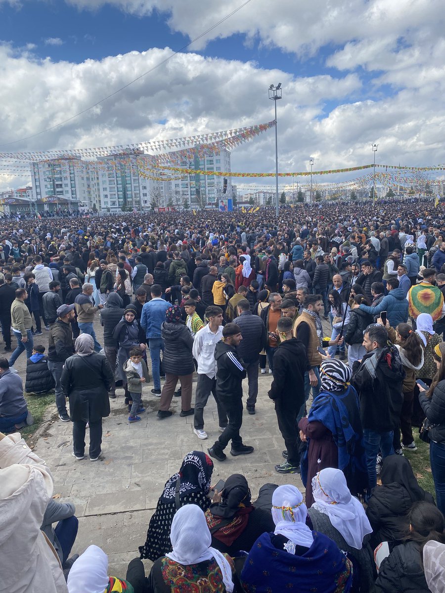 Newroz pîroz beeee ✌️✌️✌️