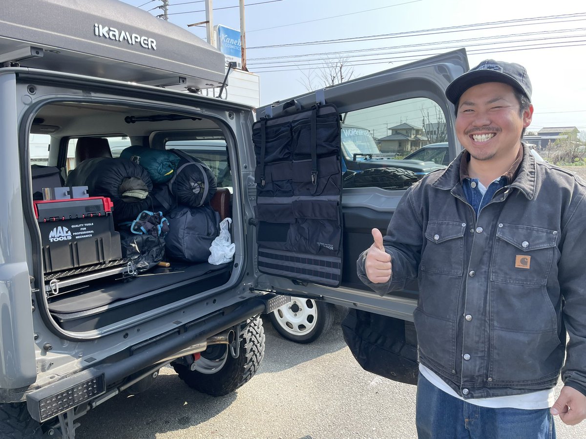 shota_yasunaga's tweet photo. さて、明日からジムニー限定キャンプイベントにてスライドテーブルが活躍します!
スライドテーブルの開発に協力してくれたジムニー専門店テイクオートの大地さんがキャンプしながら宣伝してくれるとのこと。本当に感謝。
明日から送られてくる写真が楽しみだー^_^ https://t.co/qkmS7Ay576