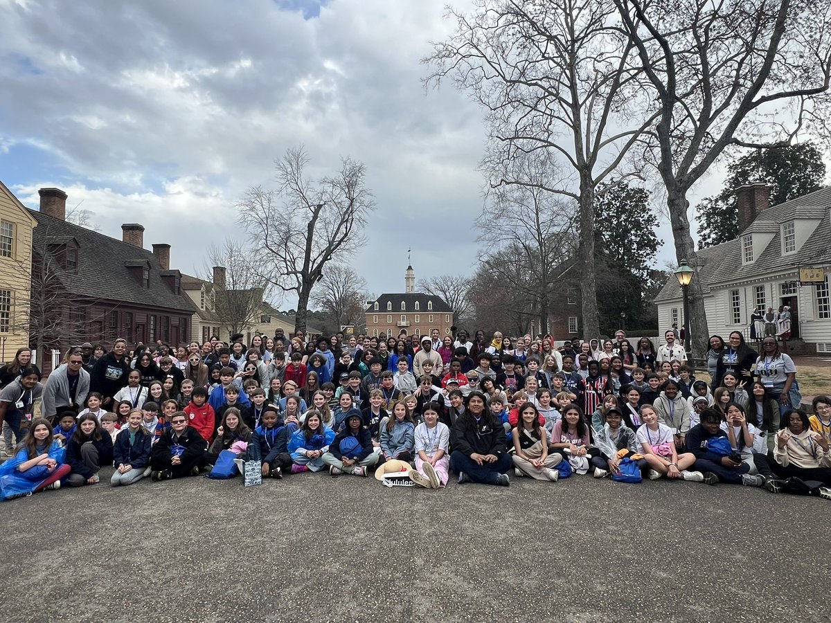 GeRodriguez72's tweet image. Leading this trip is an incredible experience! The Sutton 6th Grade Williamsburg Trip 2025 will be full of unforgettable memories. Grateful to be part of this journey!  @MerriweatherEDU