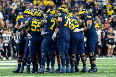 Blessed to receive an offer from <a href="/UMichFootball/">Michigan Football</a>. Very excited.