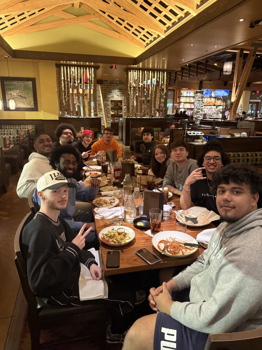 Pinnacle Team dinner last night🤩
#Proven