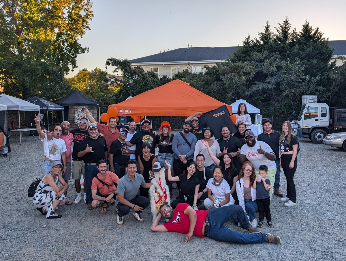 babeswhobitcoin's tweet photo. If you're in Charlotte next Monday, come say goodbye to me! 😭 I'll officially be leaving the Queen City and heading to sunny FL 😎

Helping build @Bitcoin_CLT has been so much fun over the past few years and a simple meetup truly became my family. I made so many connections which opened doors literally across the globe. I'm forever grateful to my brother Jacob who asked me to help back in 2020, it's seriously changed my life.

I believe meetups are a huge way to get mass adoption. If you're on the fence about starting a meetup, here's your sign to do it! One meetup could change someone's entire life. 🧡