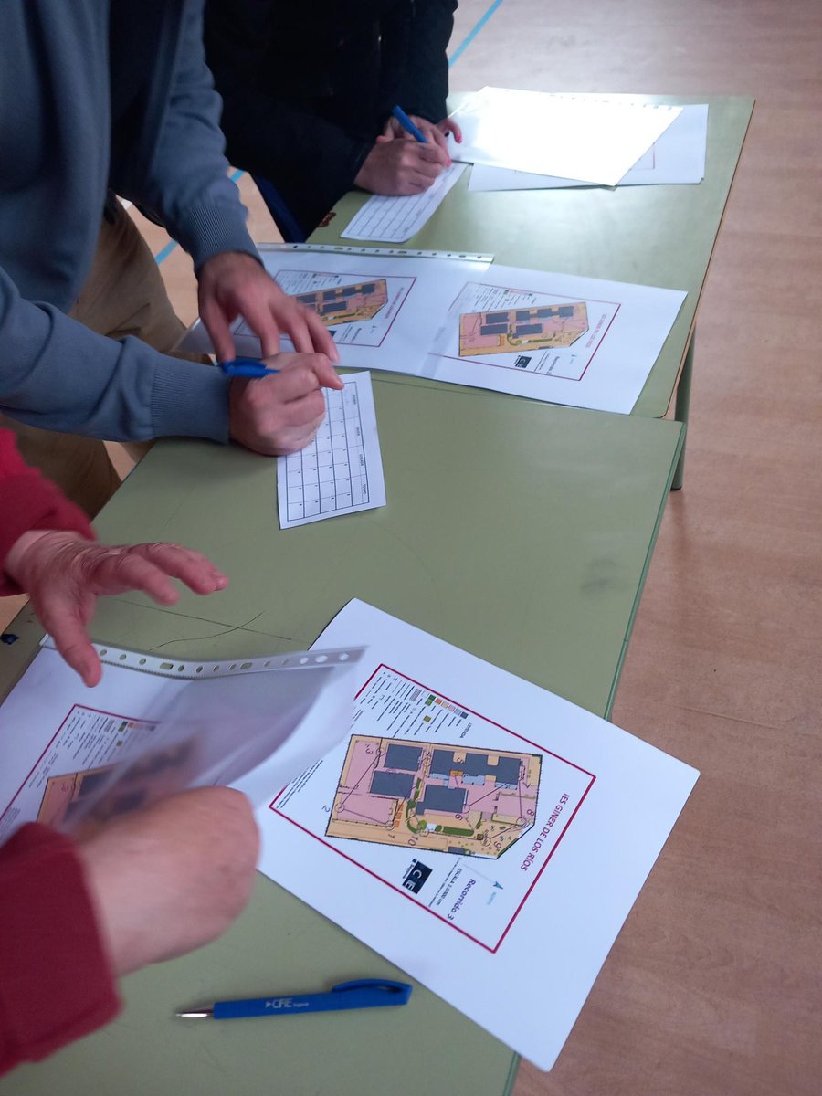 📢 Ayer comenzó en el CFIE de Segovia el curso sobre orientación en EF con apps y nuevas tecnologías ¡Gracias a todos los participantes por un gran inicio! 🧭 ¡¡No perdimos el norte!! 🧭🏃‍♂️
#formacionCyl