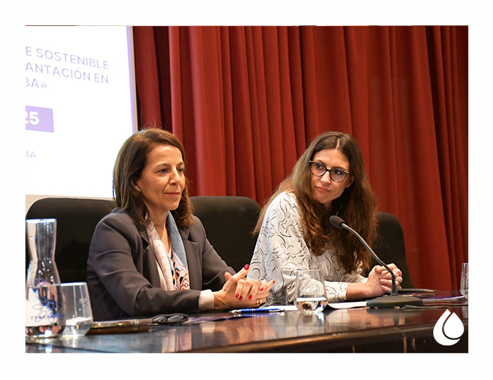 emacsa_es's tweet photo. 𝐋𝐚 𝐂𝐚́𝐭𝐞𝐝𝐫𝐚 𝐄𝐌𝐀𝐂𝐒𝐀 𝐫𝐞𝐮́𝐧𝐞 𝐚 𝐞𝐱𝐩𝐞𝐫𝐭𝐨𝐬 𝐝𝐞𝐥 𝐬𝐞𝐜𝐭𝐨𝐫 𝐝𝐞𝐥 𝐚𝐠𝐮𝐚 𝐞𝐧 𝐄𝐬𝐩𝐚𝐧̃𝐚 𝐩𝐚𝐫𝐚 𝐚𝐛𝐨𝐫𝐝𝐚𝐫 𝐥𝐚 𝐢𝐦𝐩𝐥𝐚𝐧𝐭𝐚𝐜𝐢𝐨́𝐧 𝐝𝐞 𝐒𝐔𝐃𝐒 𝐞𝐧 𝐥𝐚𝐬 𝐜𝐢𝐮𝐝𝐚𝐝𝐞𝐬
·
Leer noticia completa 👇
https://t.co/kmaLEY0uxl https://t.co/cBSlWlOa2W