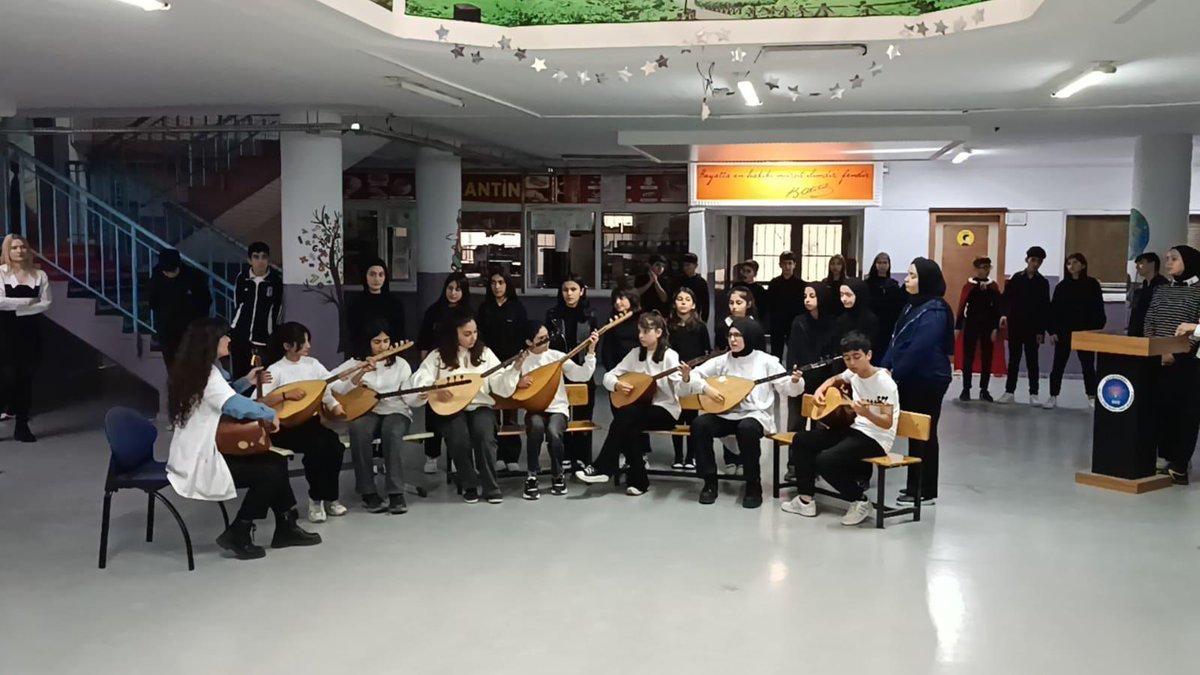 BollucaTUTEVOO's tweet photo. Enstrümansız okul kalmasın projesi kapsamında yaptığımız çalışmalar ile belirli gün ve haftalardaki etkinliklerimiz @ARNAVUTKOYMEM @okulumdamuzik https://t.co/TWeQAKMo1i