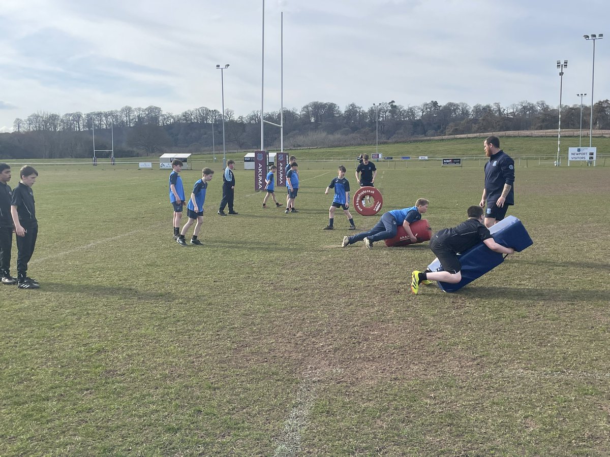 TWSSP's tweet image. Big thanks to @NewportSalopRFC for hosting and providing coaches for our KS3 Boys Rugby 🏉 Development session fully supported by @EngRugT1Rugby @RFU &amp;amp; @ContiUK yesterday. 

It was great to see so many students from @BBSPE and @HLCPE participating.