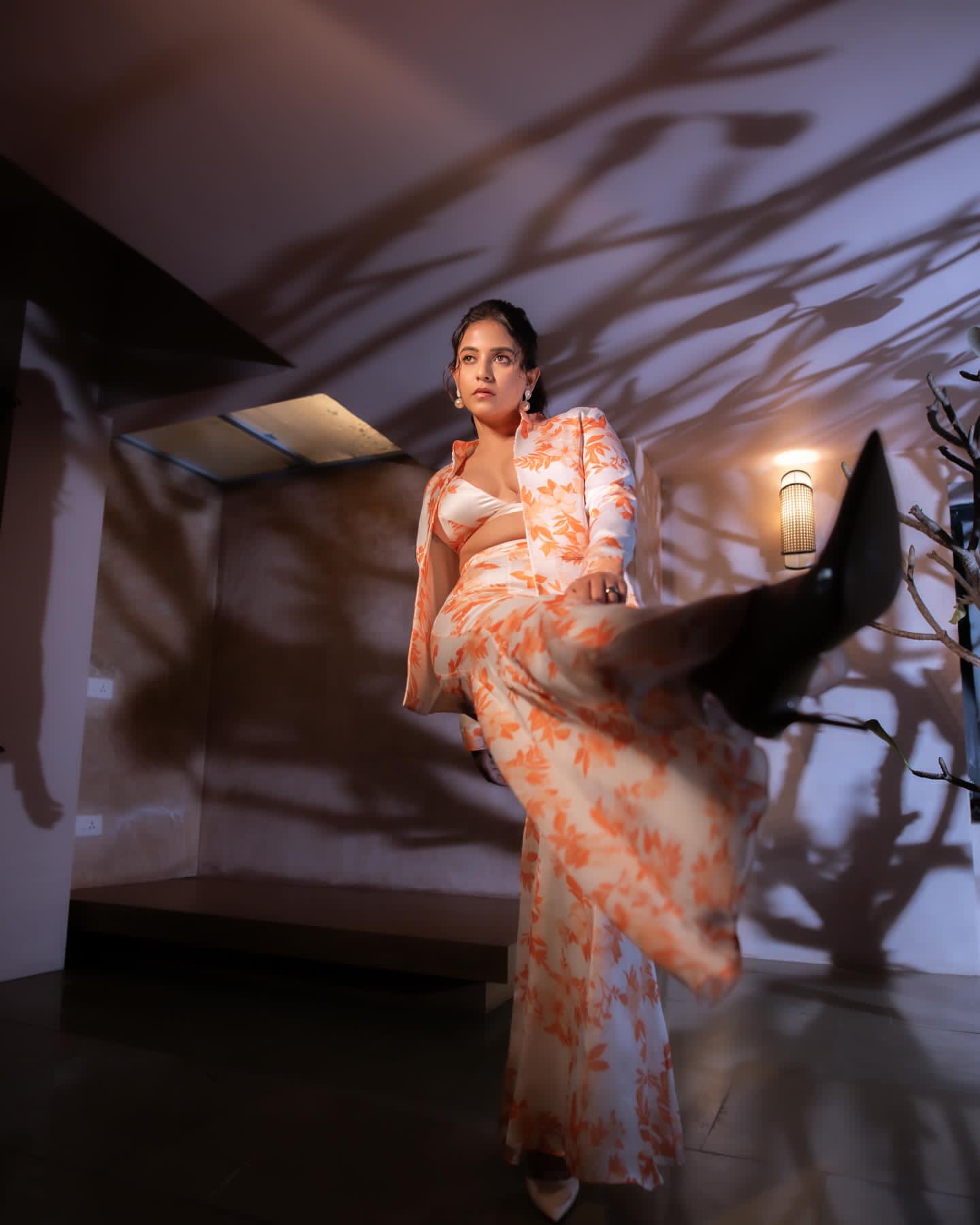 GmkTjvxaEAInlZk?format=jpg&name=large