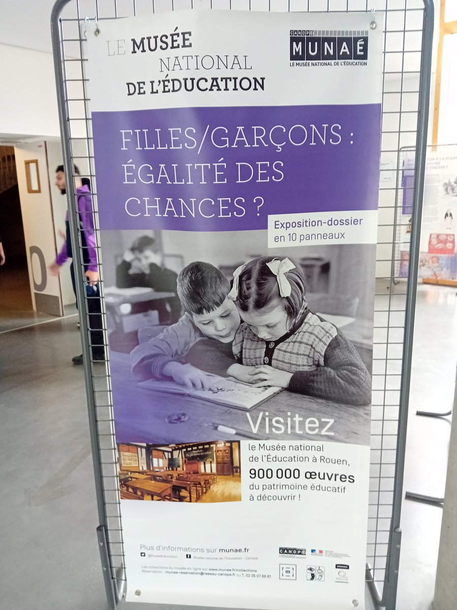 Julien_farion's tweet photo. Plaisir de participer à deux #séminaires organisés par l'@ac_orleanstours :
- #formation cadres sur l'#IA avec conf de @vincentmontreui
- journée des #psyEN sur la #mixité des parcours pilotée par #DRAIO avec un atelier proposé par @Canope_DTCVL et animé par @jromero1836 https://t.co/KpWjdzEJbQ