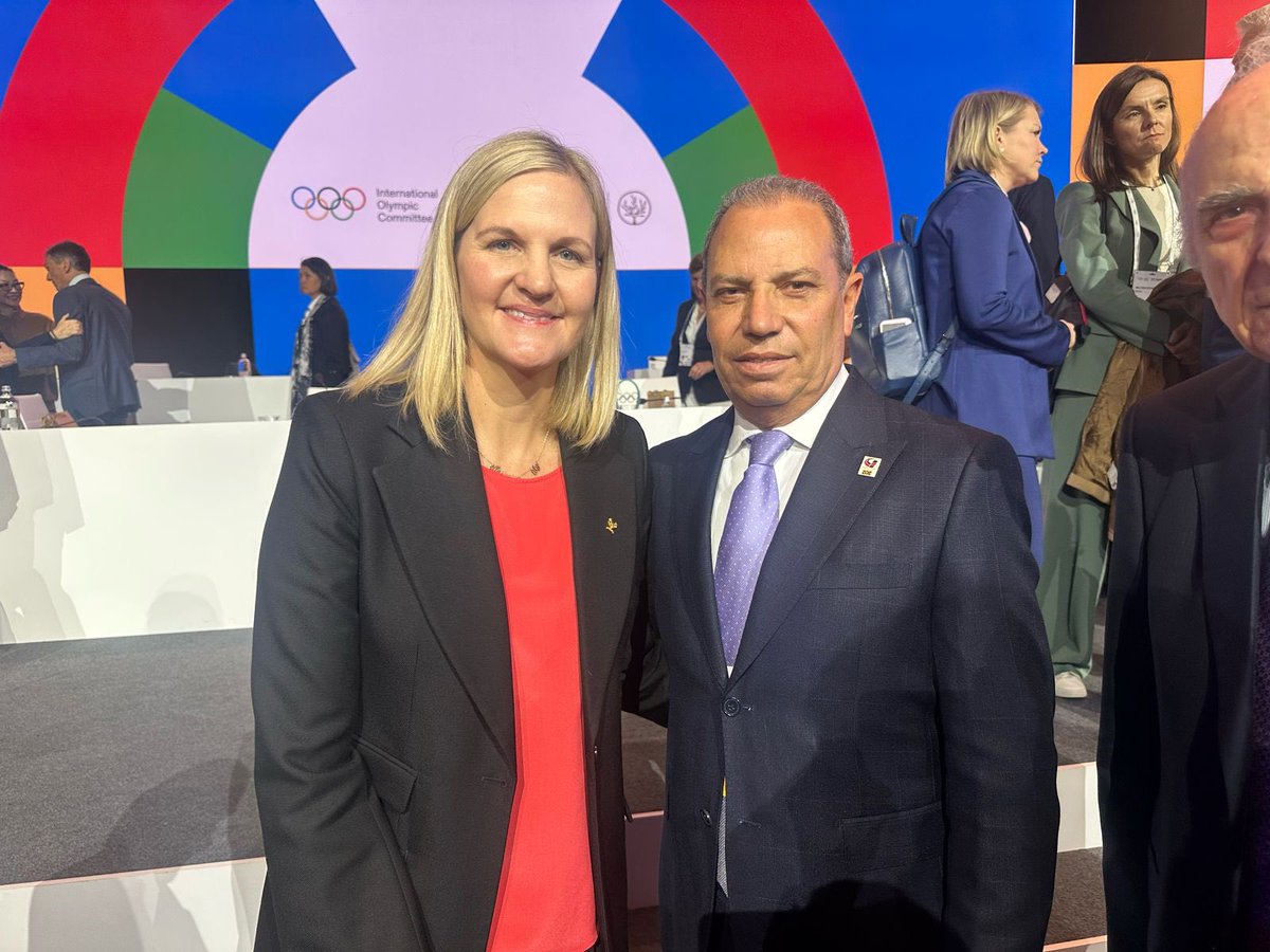COLIMDO's tweet image. 🇩🇴 Nuestro presidente, @GaribaldyBta, con la presidente electa del COI, @kirstycoventry 🇿🇼, durante la Sesión 144° del Comité Olímpico Internacional.

#colimdo #iocsession