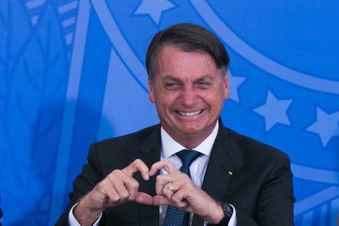 DamaresAlves's tweet photo. Um feliz aniversário ao maior líder popular da América Latina, @jairbolsonaro. Parabéns, Capitão. https://t.co/CEZ7qXMp9p