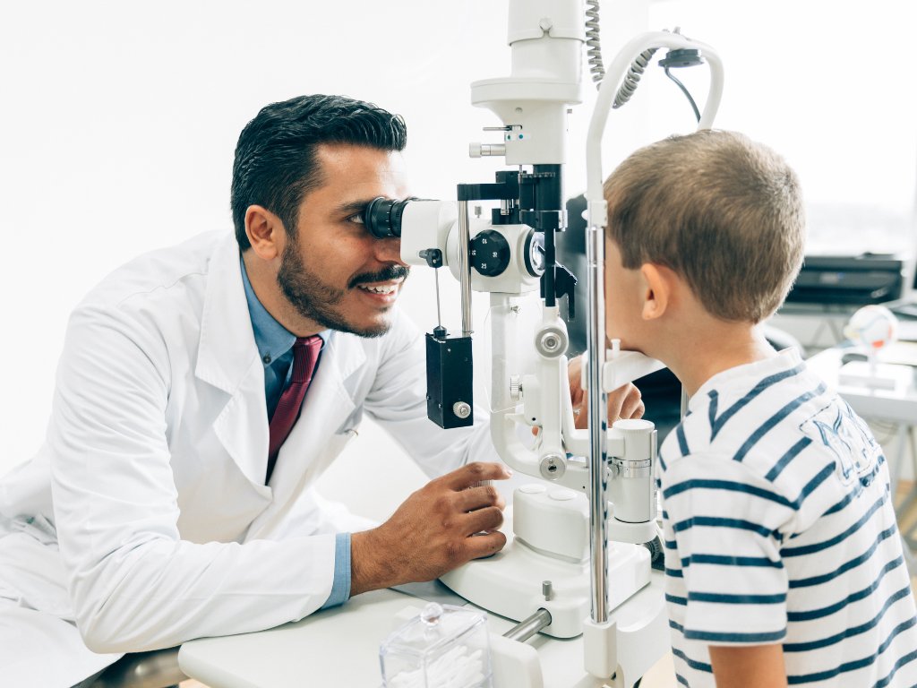 McMaster University Department of Pediatrics (@macupediatrics) on Twitter photo Explore vision development in early childhood, strabismus, nystagmus & key ocular signs that may indicate severe systemic conditions.
<a href="/McMasterSurgery/">McMaster Surgery</a>'s Santa Heede shares an insightful session on the importance of early eye assessments at #GrandRounds ⬇️
macvideo.ca/media/Child+Vi… Explore vision development in early childhood, strabismus, nystagmus & key ocular signs that may indicate severe systemic conditions.
<a href="/McMasterSurgery/">McMaster Surgery</a>'s Santa Heede shares an insightful session on the importance of early eye assessments at #GrandRounds ⬇️
macvideo.ca/media/Child+Vi…