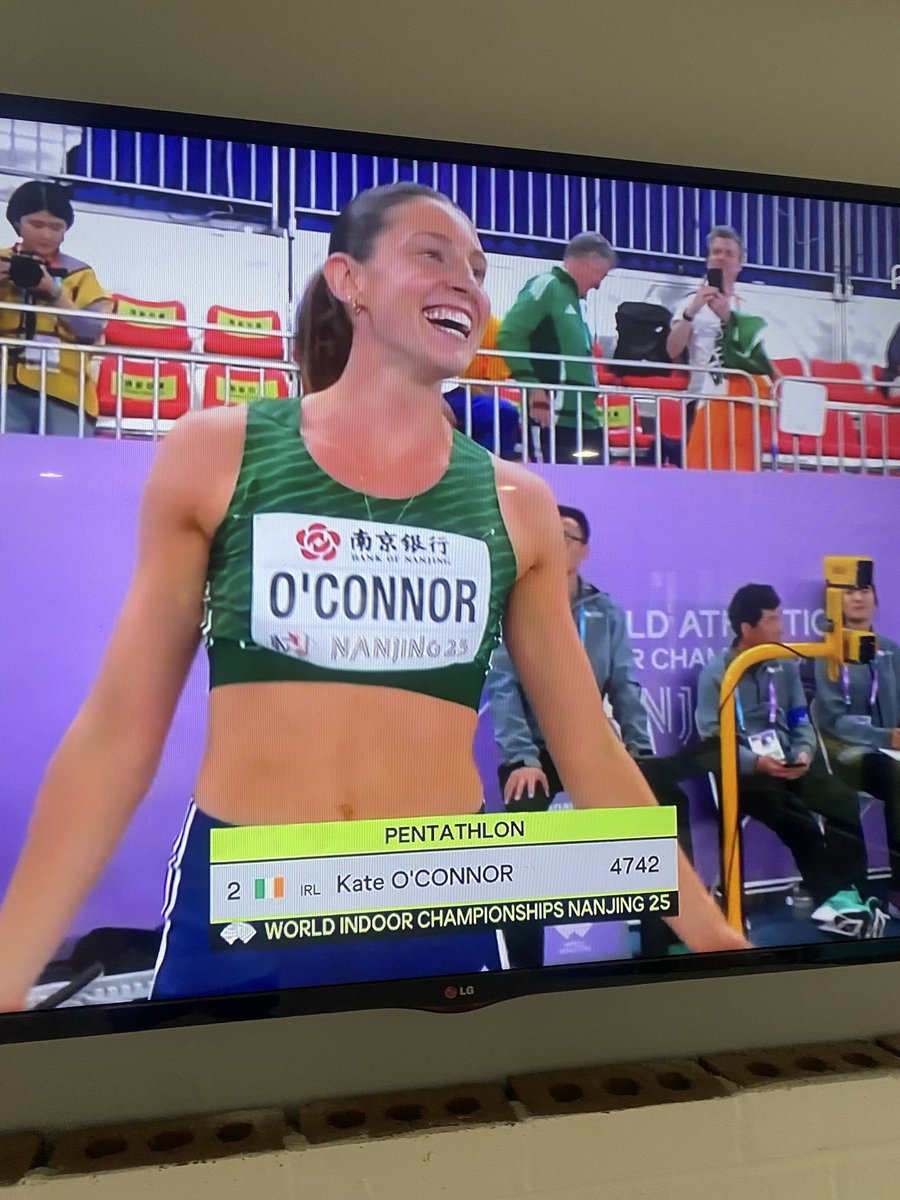 Derval O'Rourke (@dervalorourke) on Twitter photo So proud & happy for <a href="/kateoc2000/">Katherine O'Connor</a> what a superstar she is 👑
A global silver medal.
Historic day for our country 🇮🇪💪🙏🥹 So proud & happy for <a href="/kateoc2000/">Katherine O'Connor</a> what a superstar she is 👑
A global silver medal.
Historic day for our country 🇮🇪💪🙏🥹